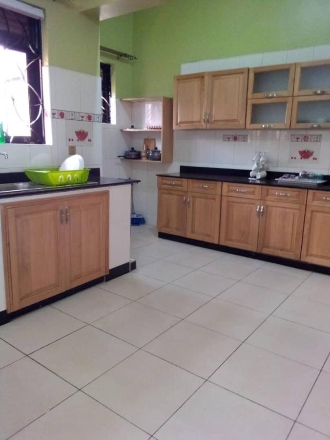 Palatine Apartments Makindye Kizungu, Kampala Eksteriør billede