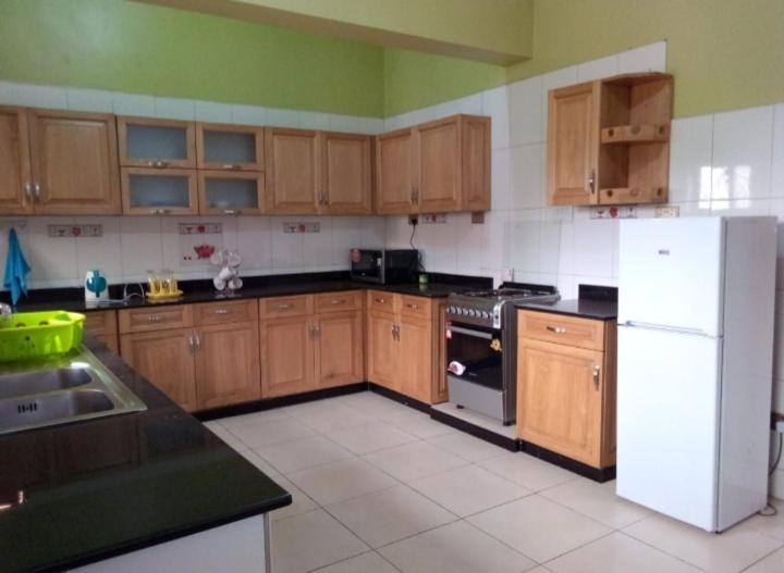 Palatine Apartments Makindye Kizungu, Kampala Eksteriør billede