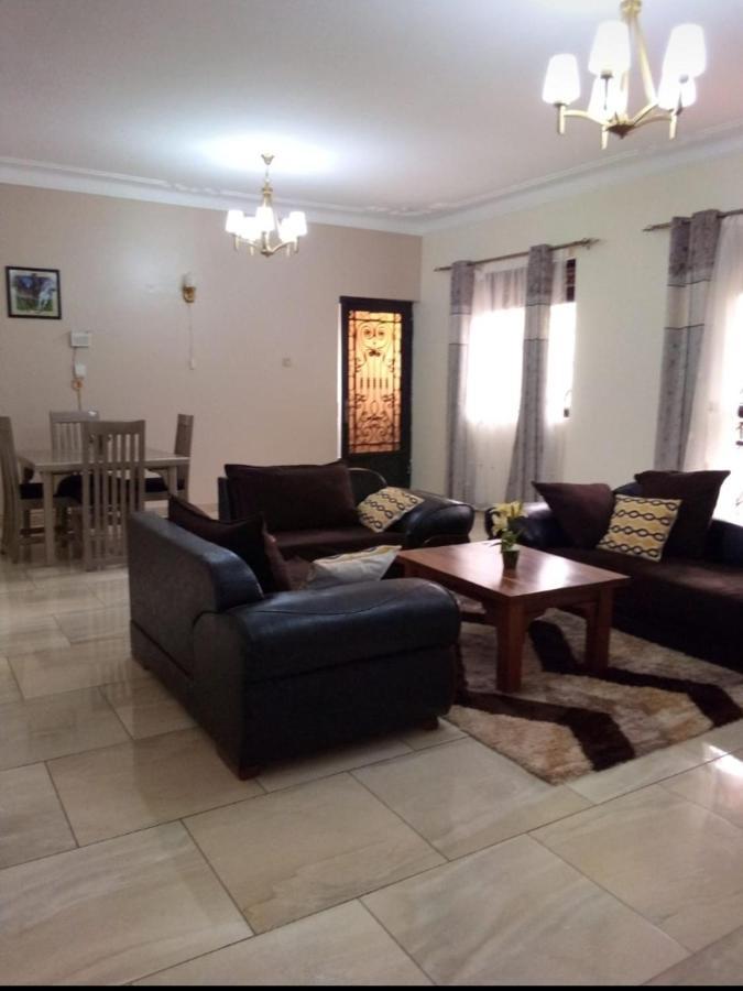 Palatine Apartments Makindye Kizungu, Kampala Eksteriør billede